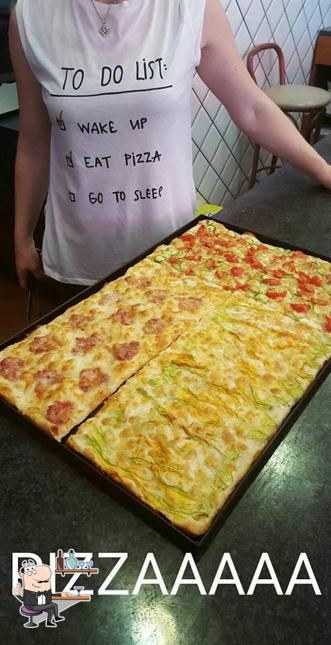 Gli interni di Rosticceria al Lago - Pizza al taglio