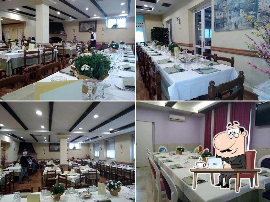 Dai un'occhiata agli interni di Al Fogolar