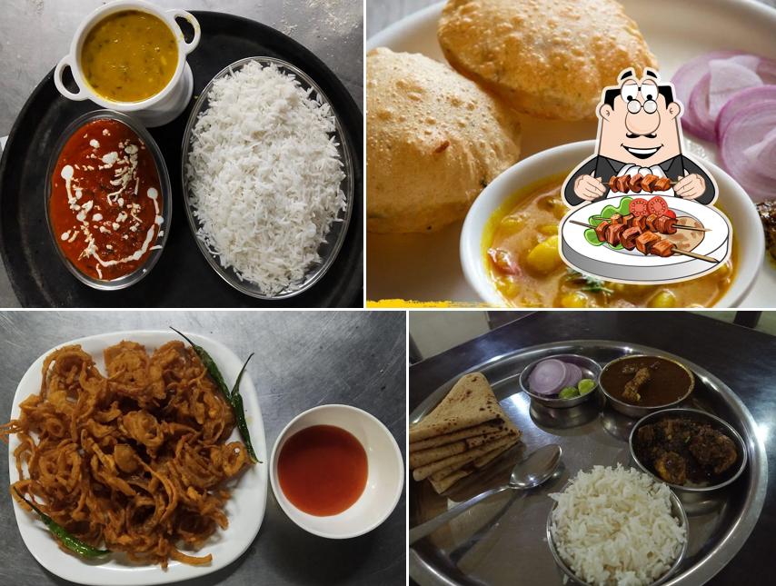 Meals at Tandoor Chicken Thali II तंदूर चिकन थाली II