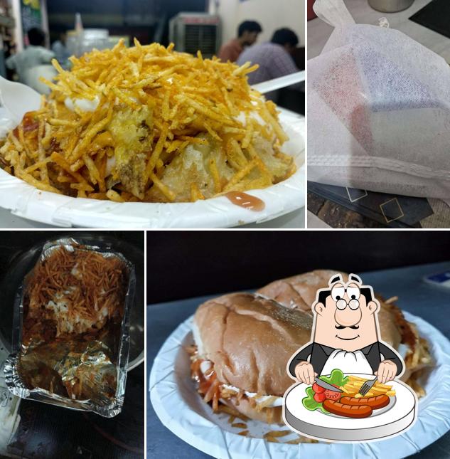 Meals at Baba Ji Di Hatti