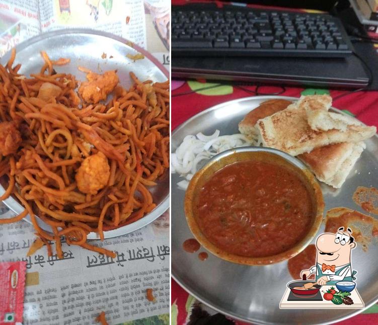 Chicken curry at Rolls & Chinese Corner