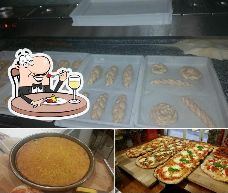 Platti al Pizzeria d'asporto Fontanarossa