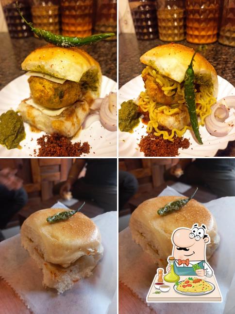 Vada pav at Bhau Vada Pav