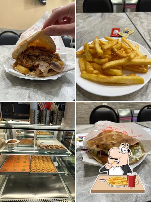 Patatine fritte al ISTANBUL TURKISH PIZZA KEBAP GRILL