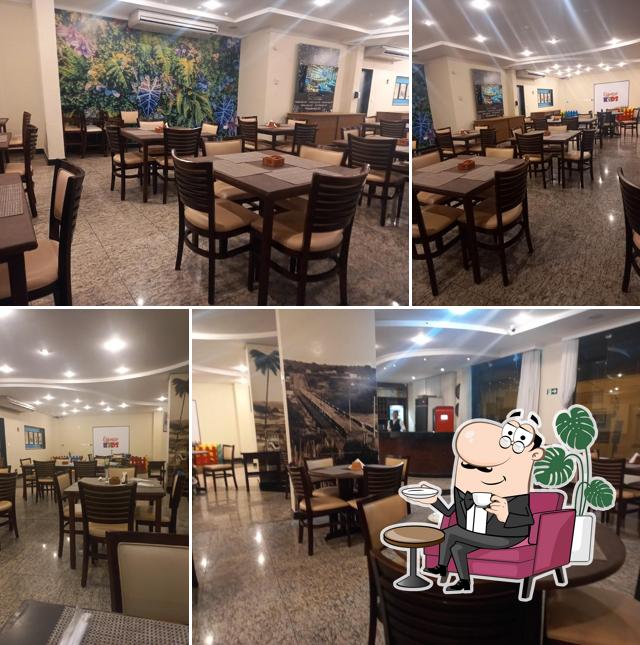 Veja imagens do interior do Bella Parma Ristorante