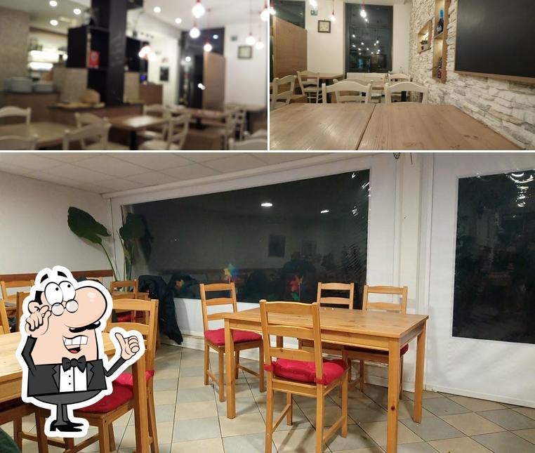 Dai un'occhiata agli interni di Pizzeria Trattoria "da Pippo"