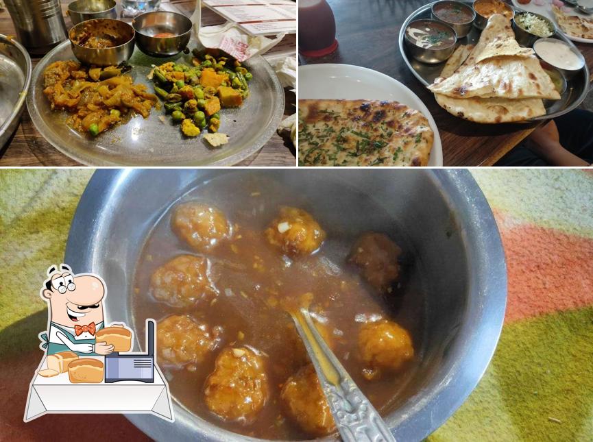 Garlic bread at Brothers Dhaba