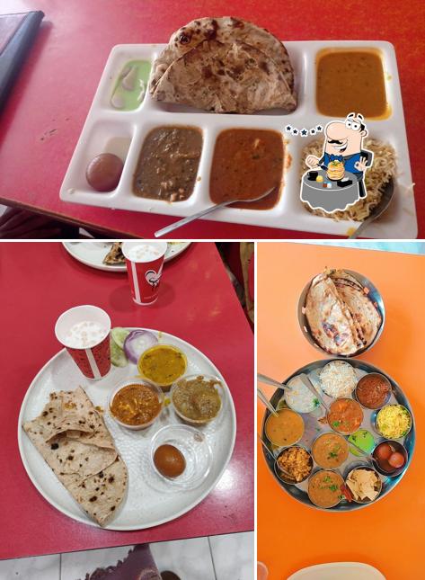 Food at Manoj's Kake Dee Hatti (Main Branch)