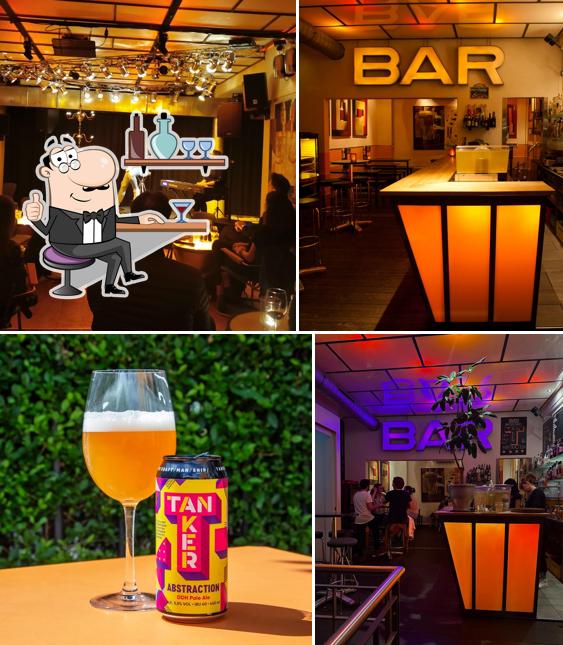 Dai un'occhiata agli interni di Vario Bar