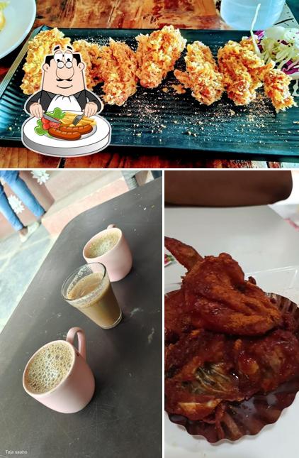Food at Vintage Fried Chicken & Pizzas