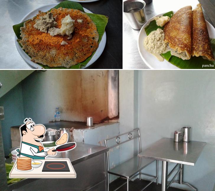Pancakes at Sri Veerabhadreshwara Benne Dose Hotel