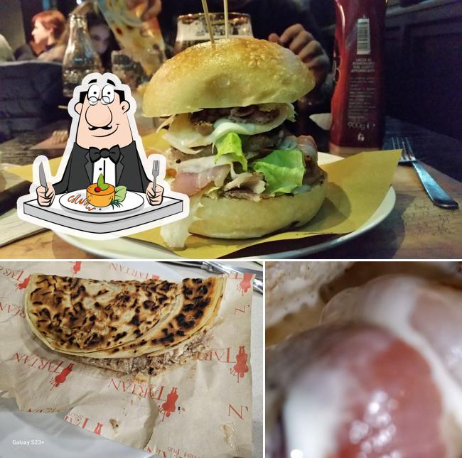 Platti al Tartan Scottish Pub