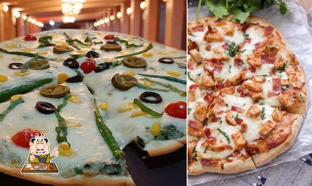 Order pizza at FOOD PLAZA