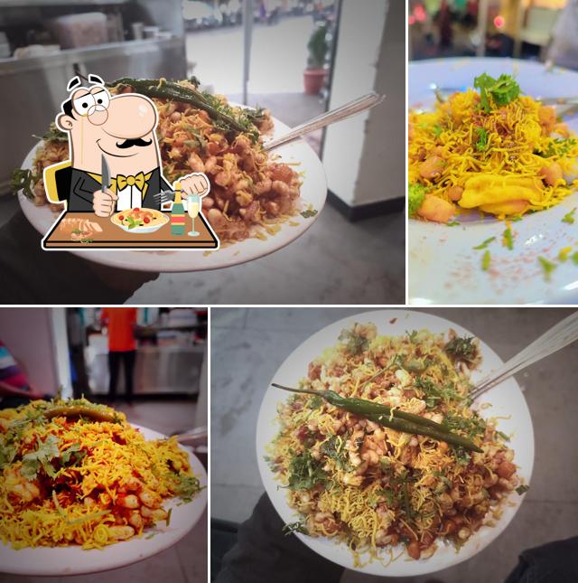 Pad thai at Arihant Bhel & Juice
