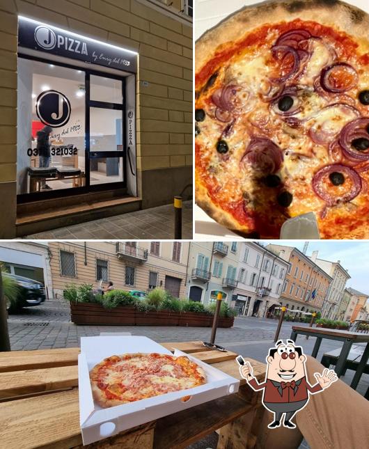 La foto di cibo e interni da JPizza