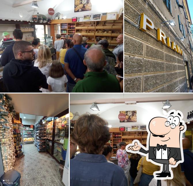 Dai un'occhiata agli interni di Priano SBK