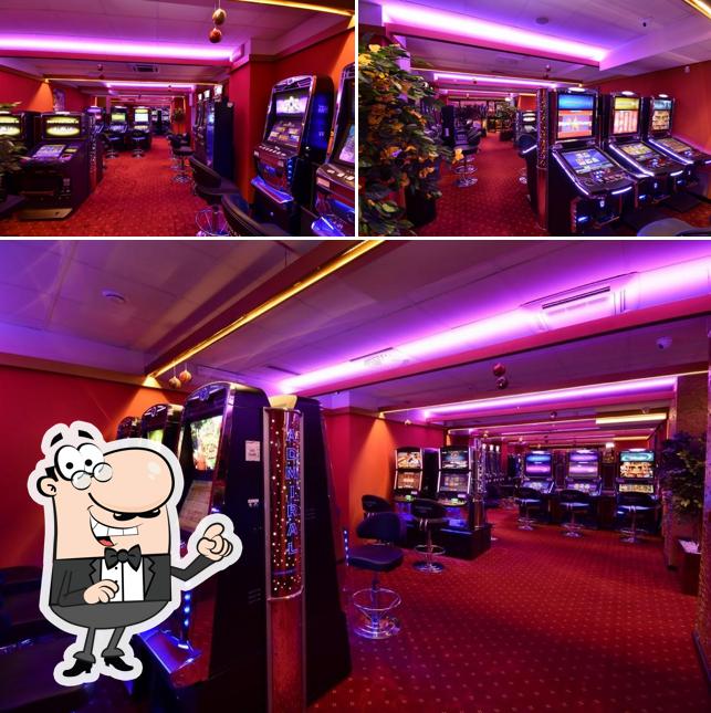 Gli interni di Sala Admiral SLOT & VLT