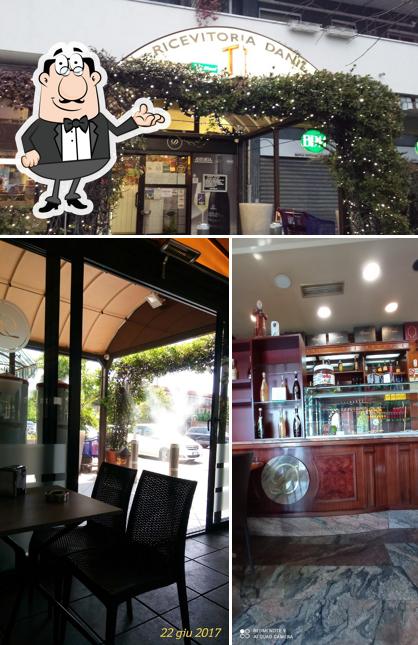 Siediti a un tavolo di Danil Bar
