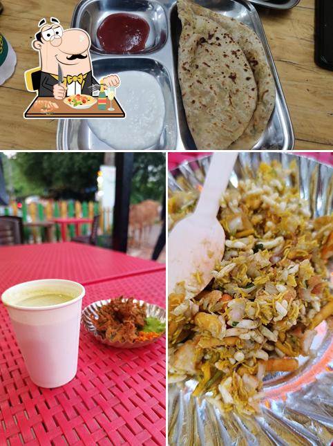 Pad thai at Shetkari Dhaba