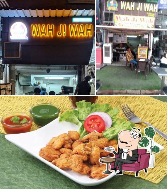The picture of Wah Ji Wah’s interior and food