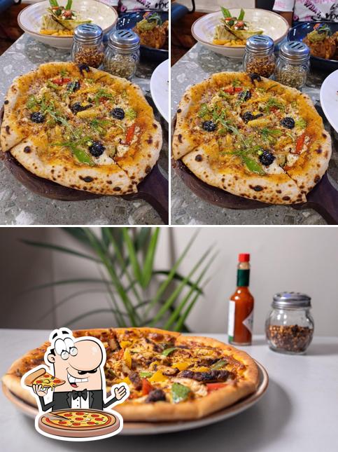 Order pizza at Bunosilo Artisanal Ballygunge