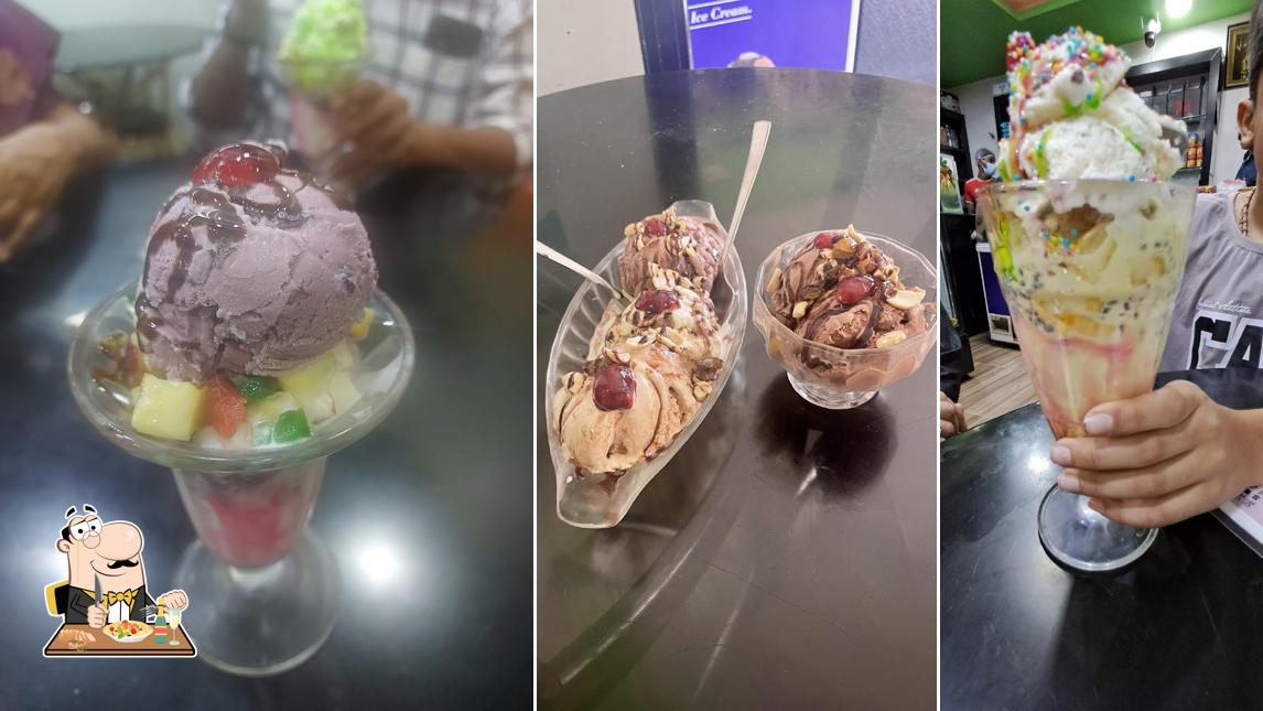 Meals at Scoops 'n' Smiles (Amul Ice cream parlour)