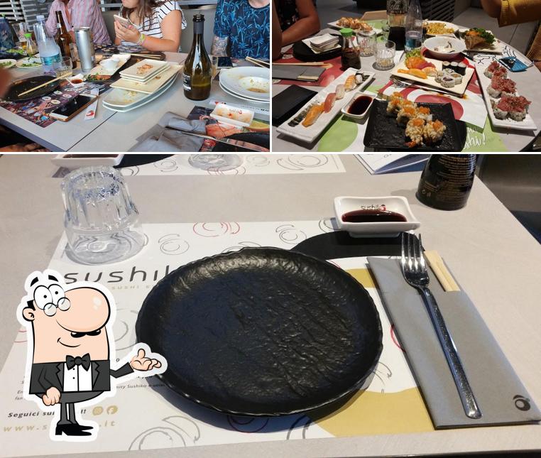 Dai un'occhiata agli interni di Sushiko Sushi