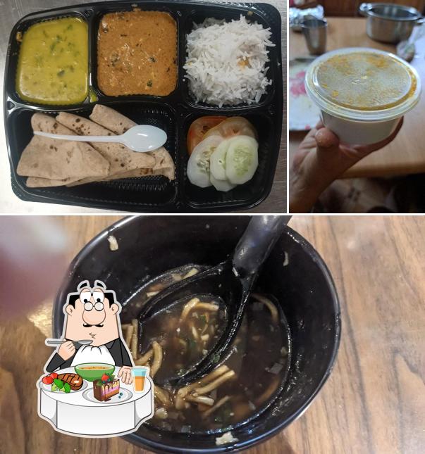 Hot and sour soup at Chaska Maska Veg Restaurant