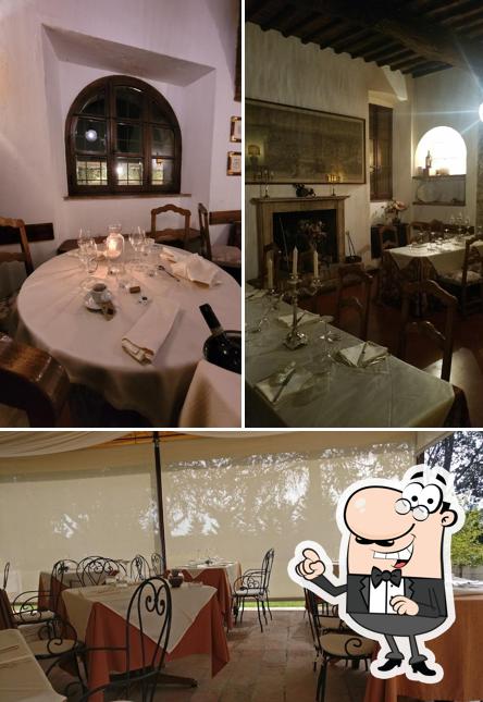Siediti a un tavolo di Osteria Dell' Olmo