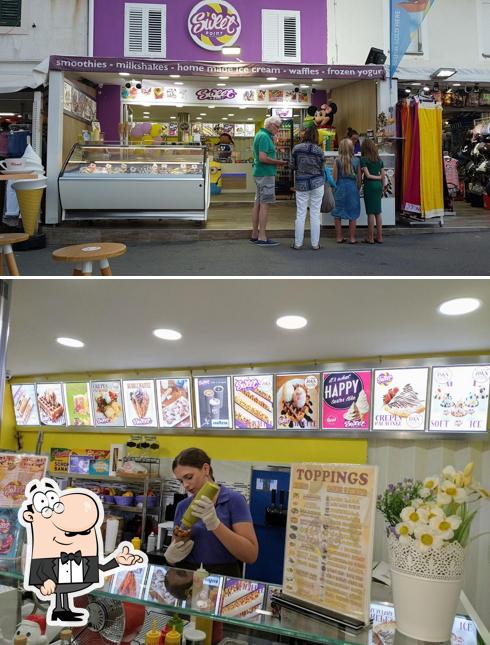 Dai un'occhiata agli interni di Slastičarnica SWEET POINT