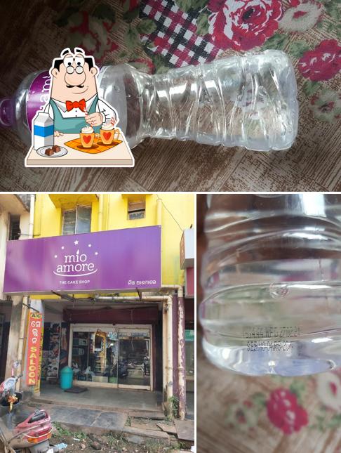 Enjoy a drink at Mio Amore