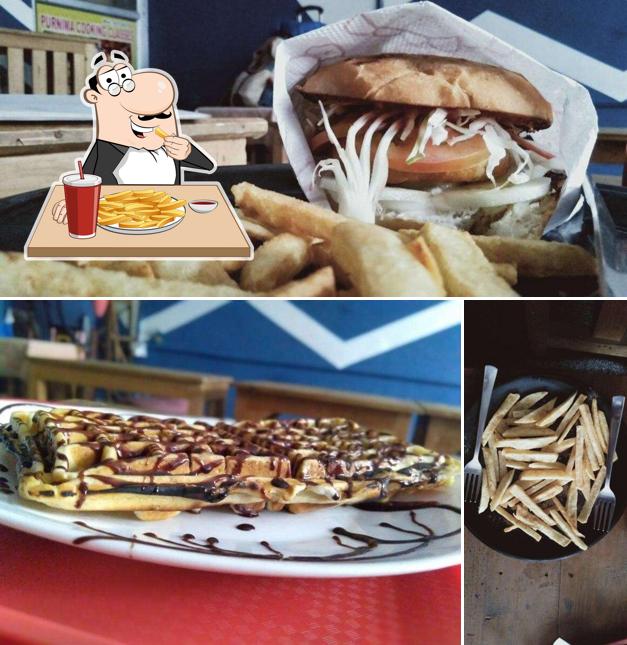French fries at Cafe Dream & Music