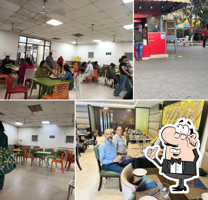 Check out how Yamuna Expressway Cafe looks inside