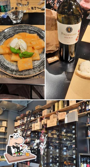 Questa è la immagine che mostra la cibo e vino di Sa...Vino Enoteca Gastronomica