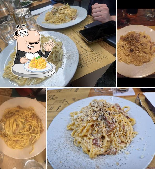 Spaghetti alla carbonara al Bottega Maccheroni
