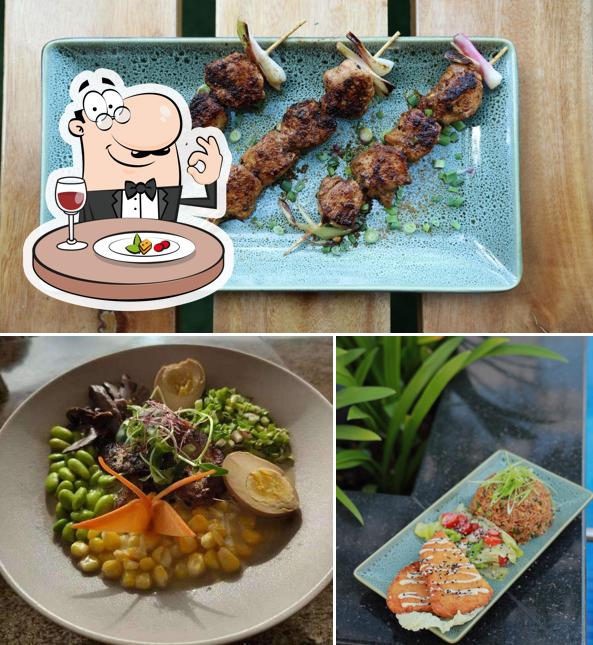 Food at Oasis - Holiday Inn Cochin