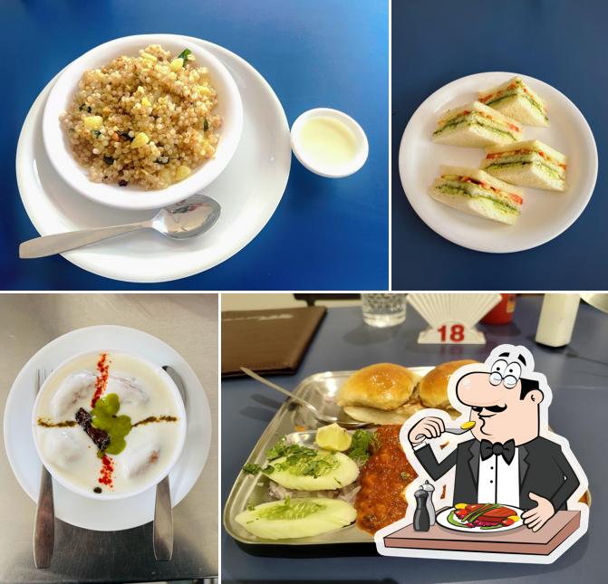 Food at New Sudama Pavbhaji