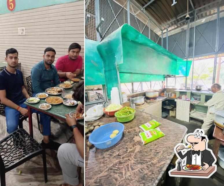 Food at Pahalwan Dhaba Family Resturant