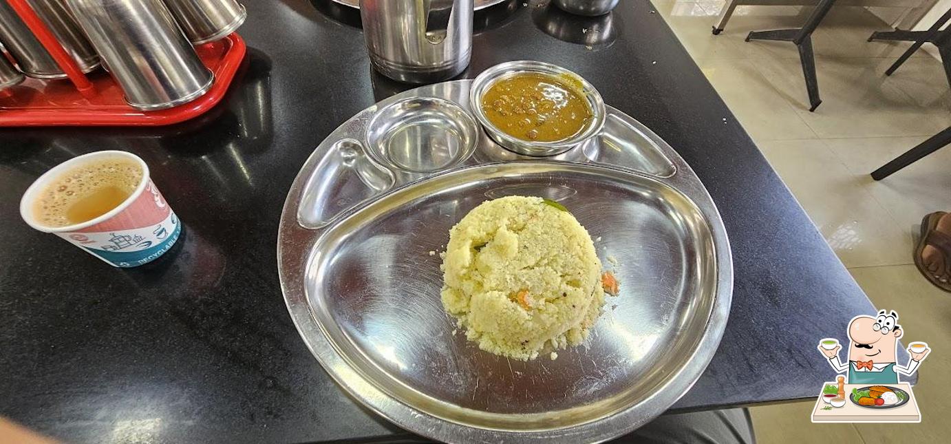 Meals at Indira Gandhi Co-operative Hospital Canteen