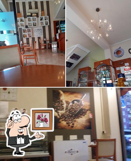 Dai un'occhiata agli interni di Caffe Marconi