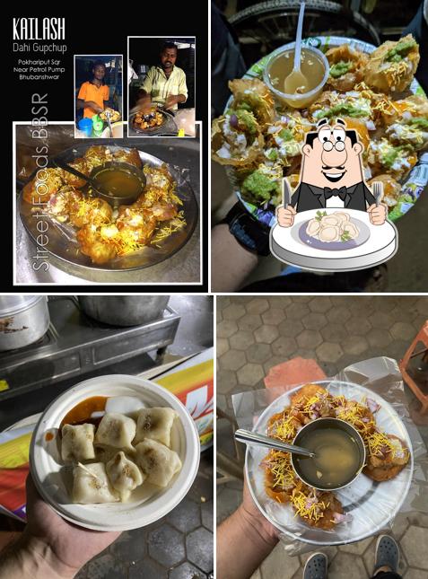 Dumplings at Kailash Special Dahi Gup Chup