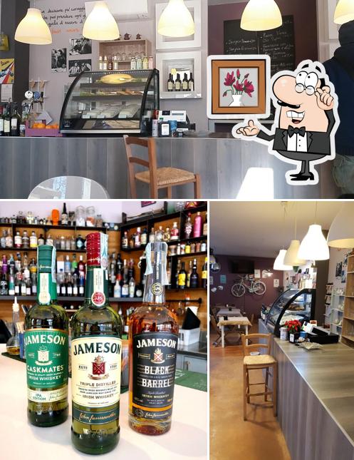 Dai un'occhiata agli interni di Bar Las Tapas