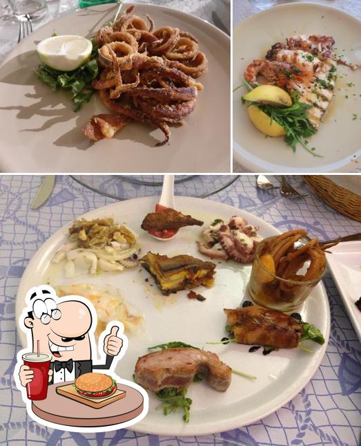 Ordina un hamburger a Masaniello Restaurant