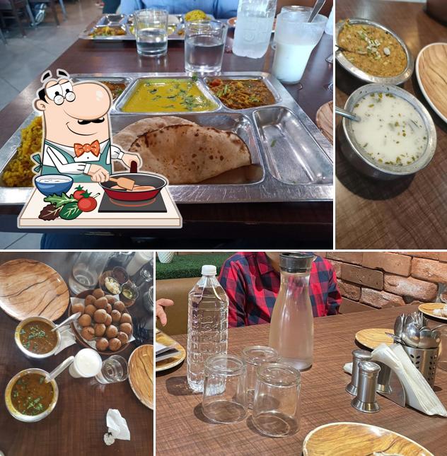 Chicken curry at Shree Marutinandan kathiawadi & garden restaurant