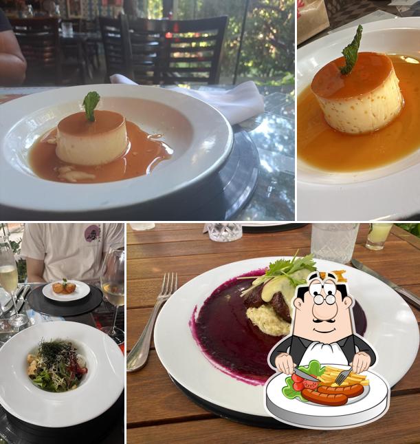 Platos en Restaurante Universal