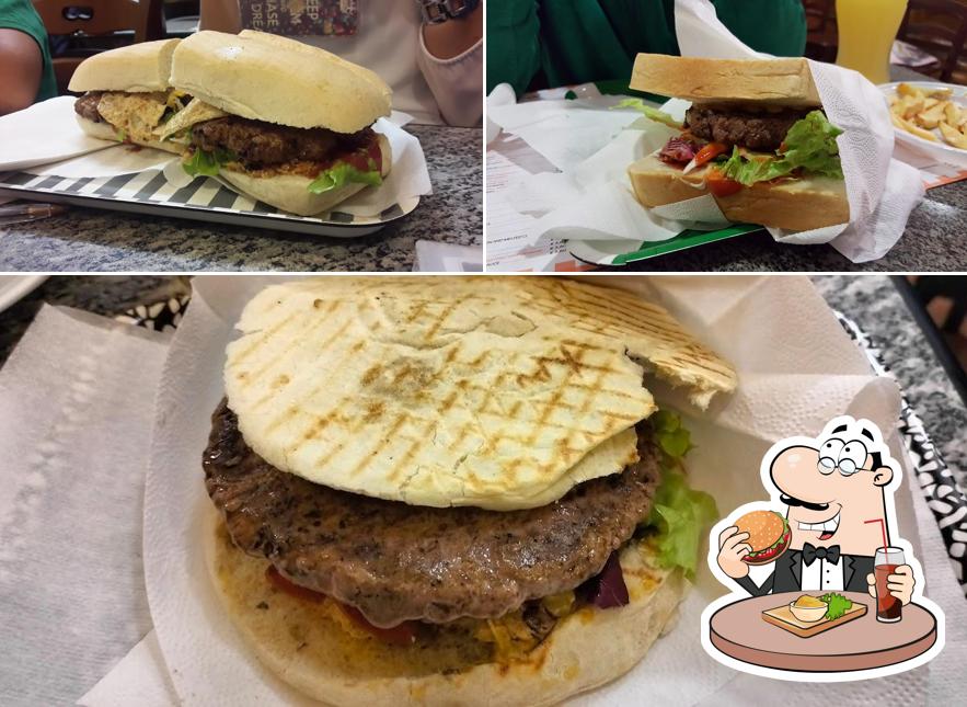 Ordina un hamburger a Da Walter Clinica Del Panino Parma
