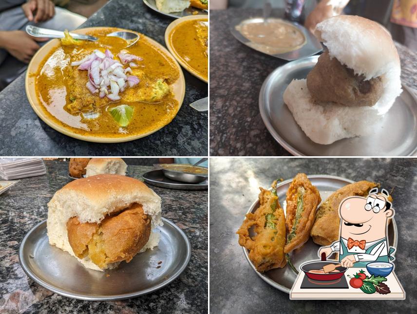 Chicken curry at Bhaskar Hotel
