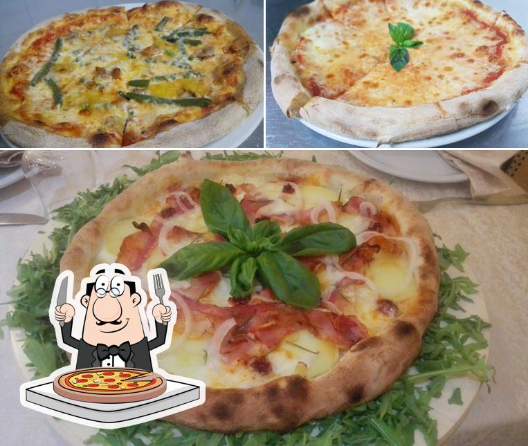 Scegli tra le svariate varianti di pizza