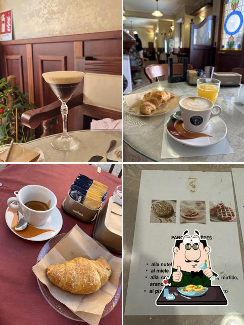 Platti al Bar La Maddalena Chocolate Cafe'