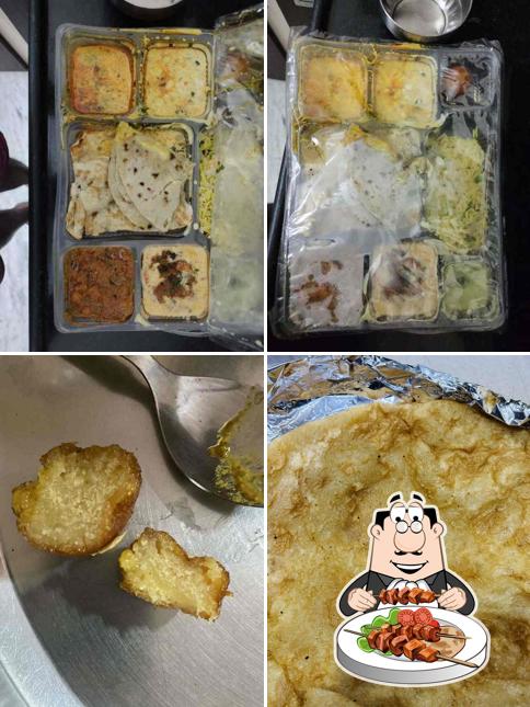 Food at Manoj's Kake Di Hatti